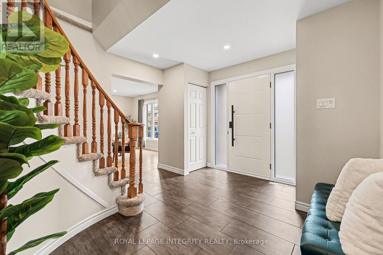 4 Pinecone Trail, Ottawa, ON - Indoor Photo Showing Other Room