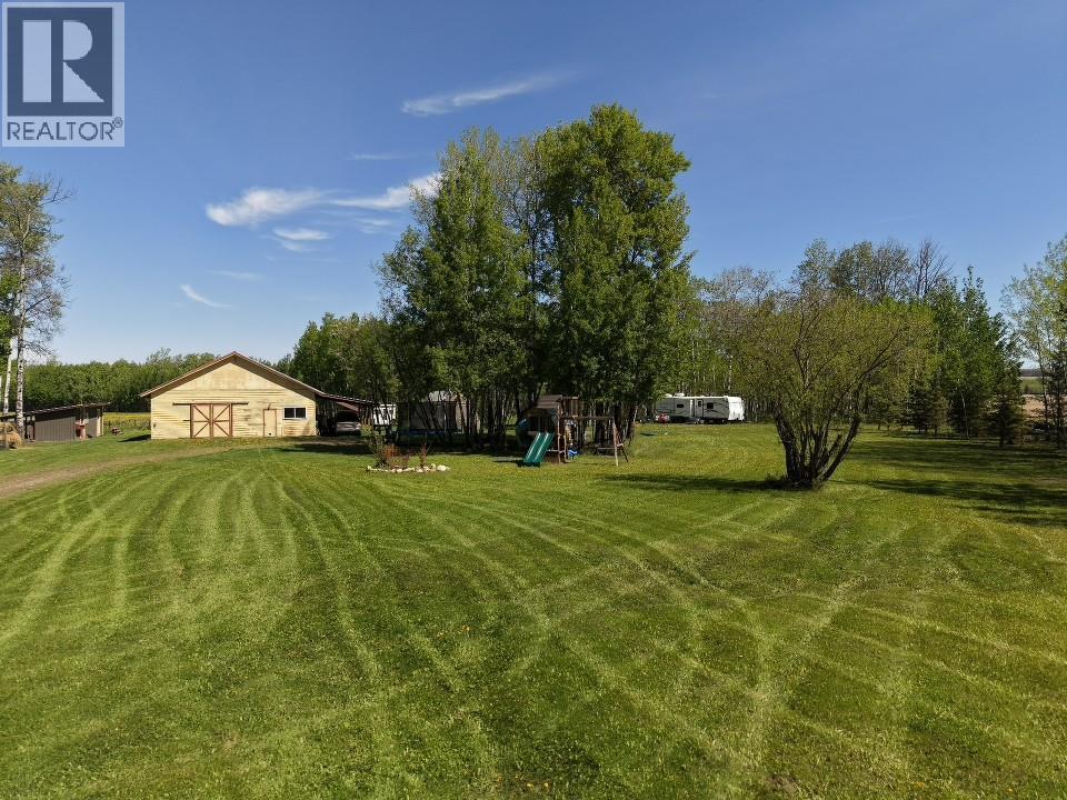 3988 Sweetwater Road, Dawson Creek, BC - Outdoor