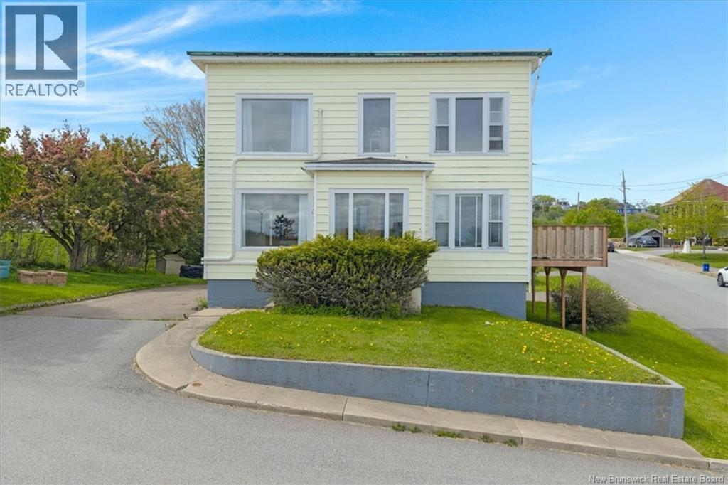 360 Riverview Drive, Saint John, NB - Outdoor