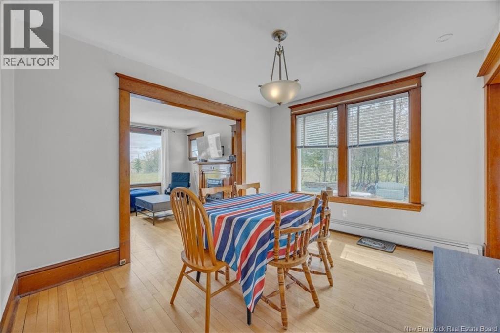 360 Riverview Drive, Saint John, NB - Indoor Photo Showing Dining Room