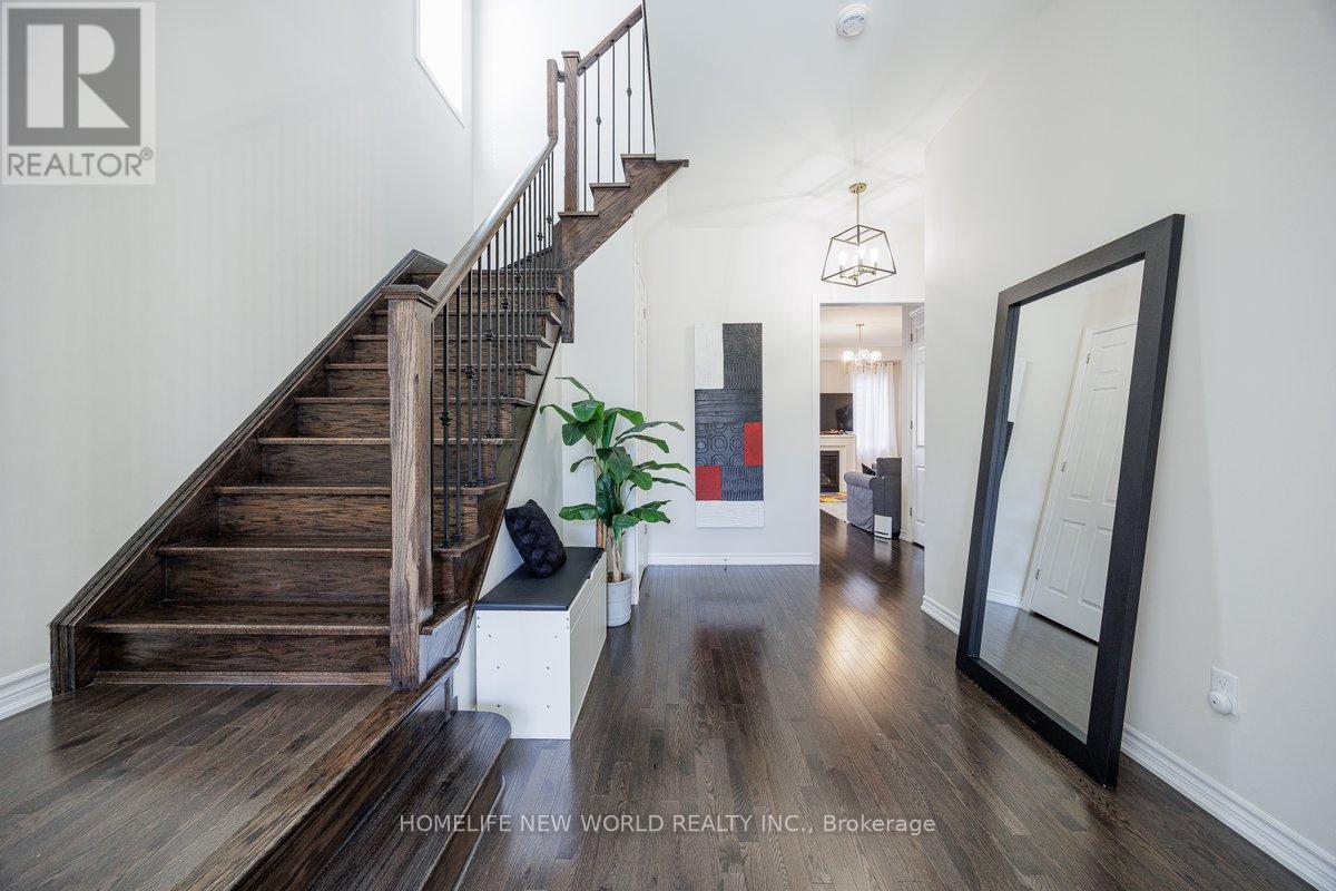 54 Tyndall Drive, Bradford West Gwillimbury, ON - Indoor Photo Showing Other Room