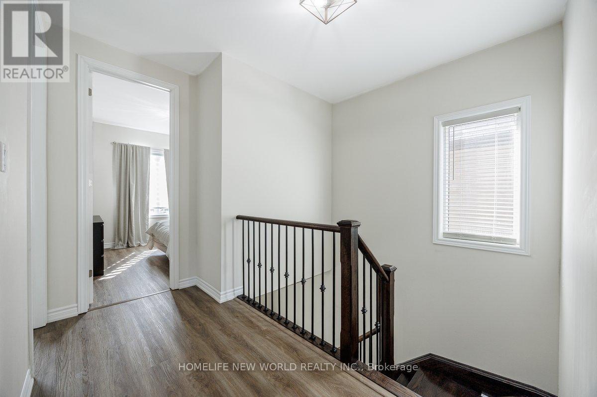 54 Tyndall Drive, Bradford West Gwillimbury, ON - Indoor Photo Showing Other Room