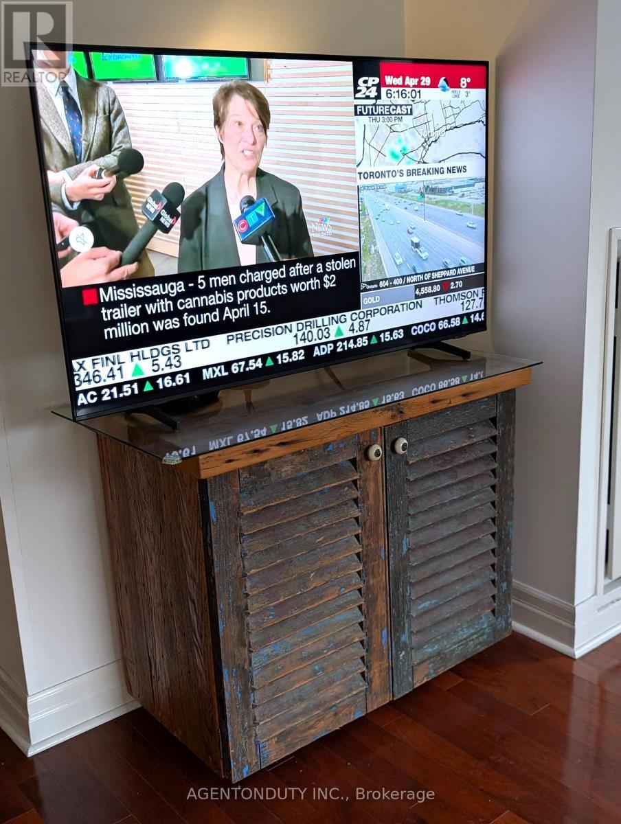 Living Room TV Console - 1009 - 35 Balmuto Street, Toronto, ON - Indoor Photo Showing Other Room