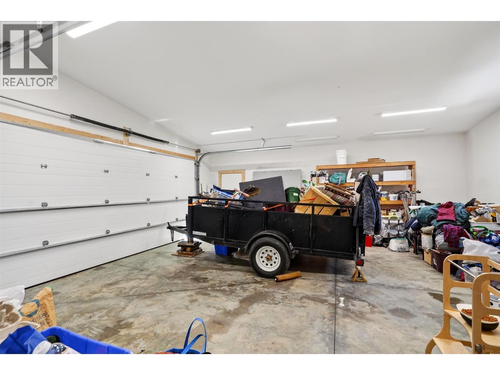 Double Garage - 6804 Grandview Drive, Nelson, BC - Indoor Photo Showing Garage