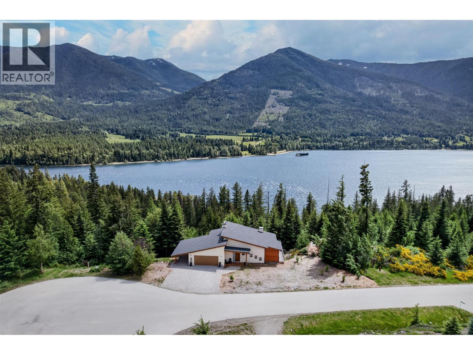 6804 Grandview Drive, Nelson, BC - Outdoor With Body Of Water With View
