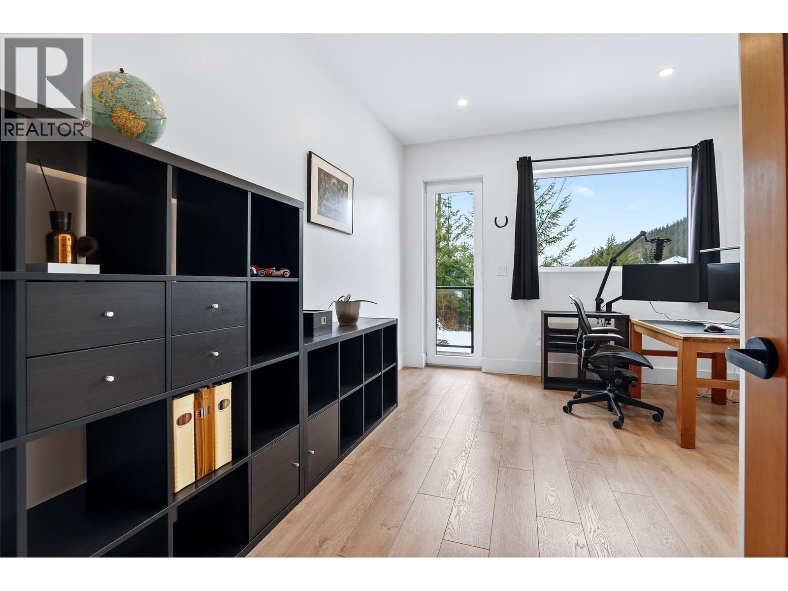 Office/Bedroom - 6804 Grandview Drive, Nelson, BC - Indoor Photo Showing Office