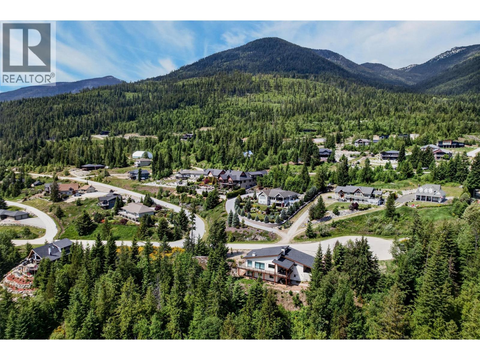 6804 Grandview Drive, Nelson, BC - Outdoor With View