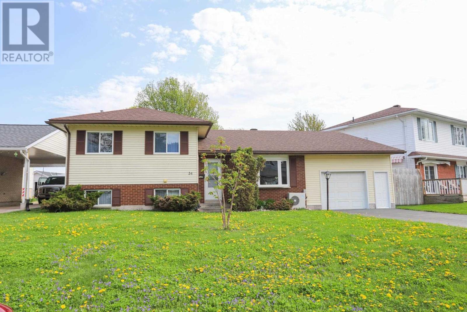 34 Taskar Dr, Sault Ste. Marie, ON - Outdoor