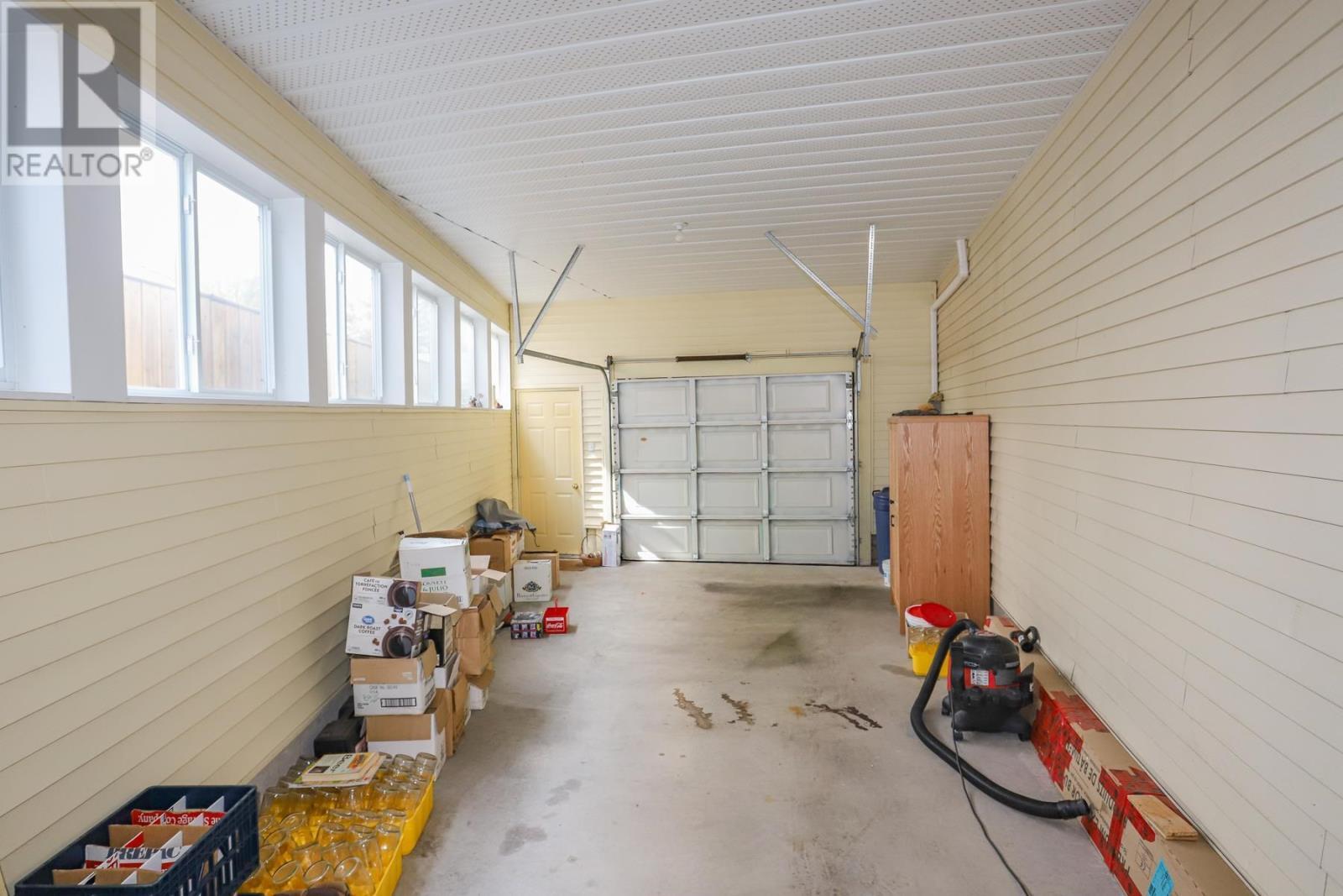 34 Taskar Dr, Sault Ste. Marie, ON - Indoor Photo Showing Garage