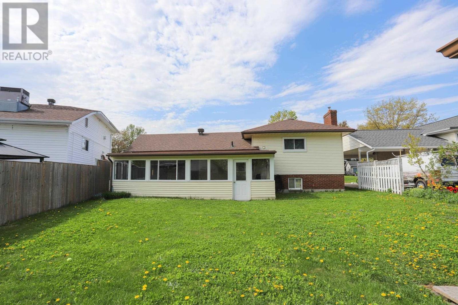 34 Taskar Dr, Sault Ste. Marie, ON - Outdoor