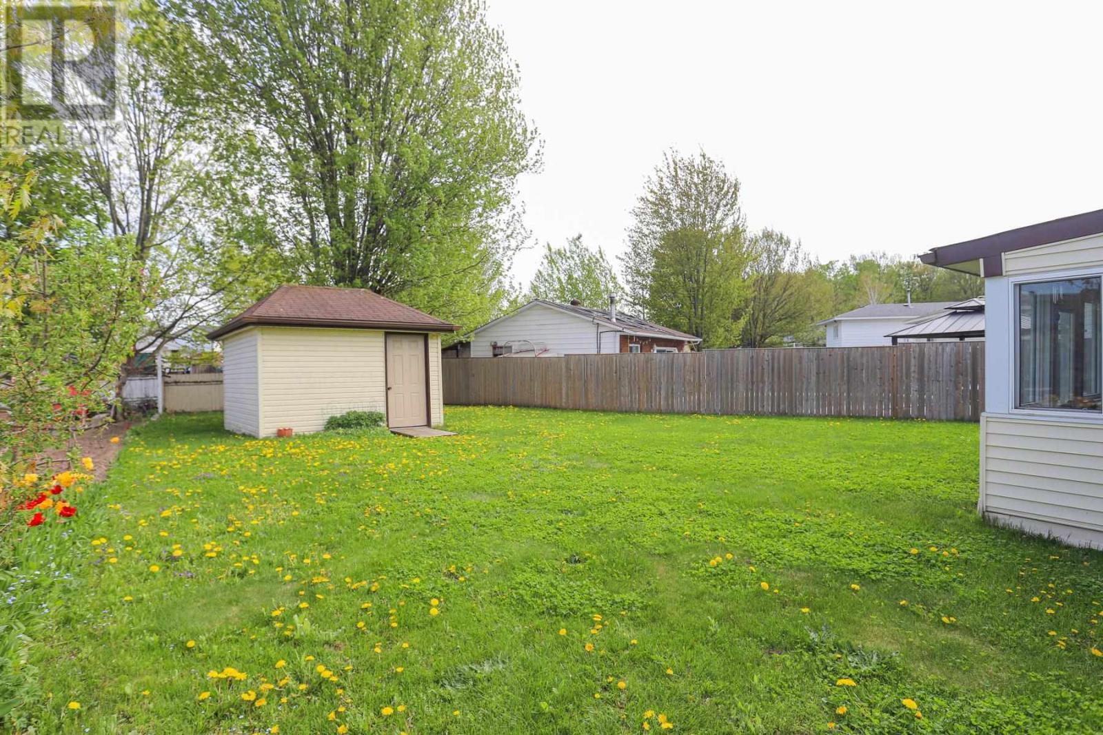 34 Taskar Dr, Sault Ste. Marie, ON - Outdoor