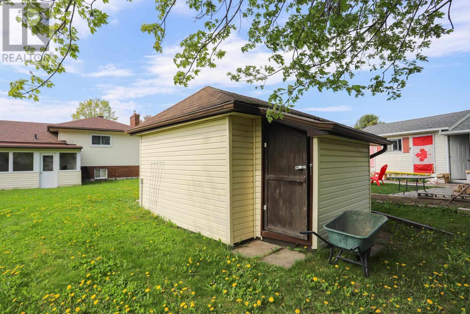 34 Taskar Dr, Sault Ste. Marie, ON - Outdoor With Exterior