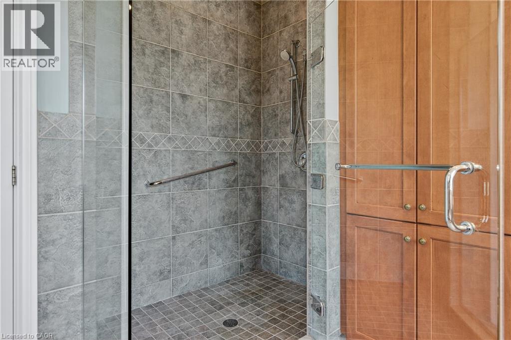 6786 Christine Court, Niagara Falls, ON - Indoor Photo Showing Bathroom