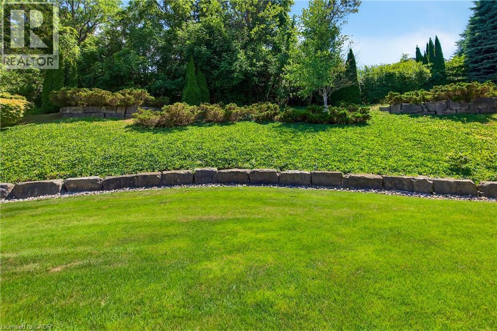 6786 Christine Court, Niagara Falls, ON - Outdoor