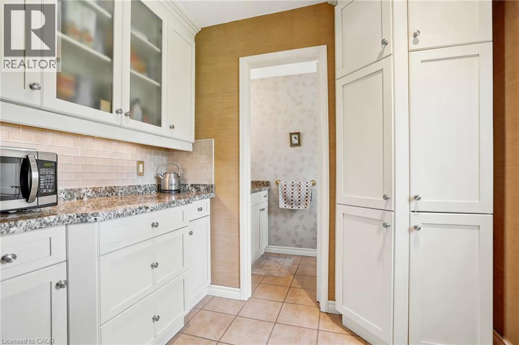 1381 Majestic Drive, Burlington, ON - Indoor