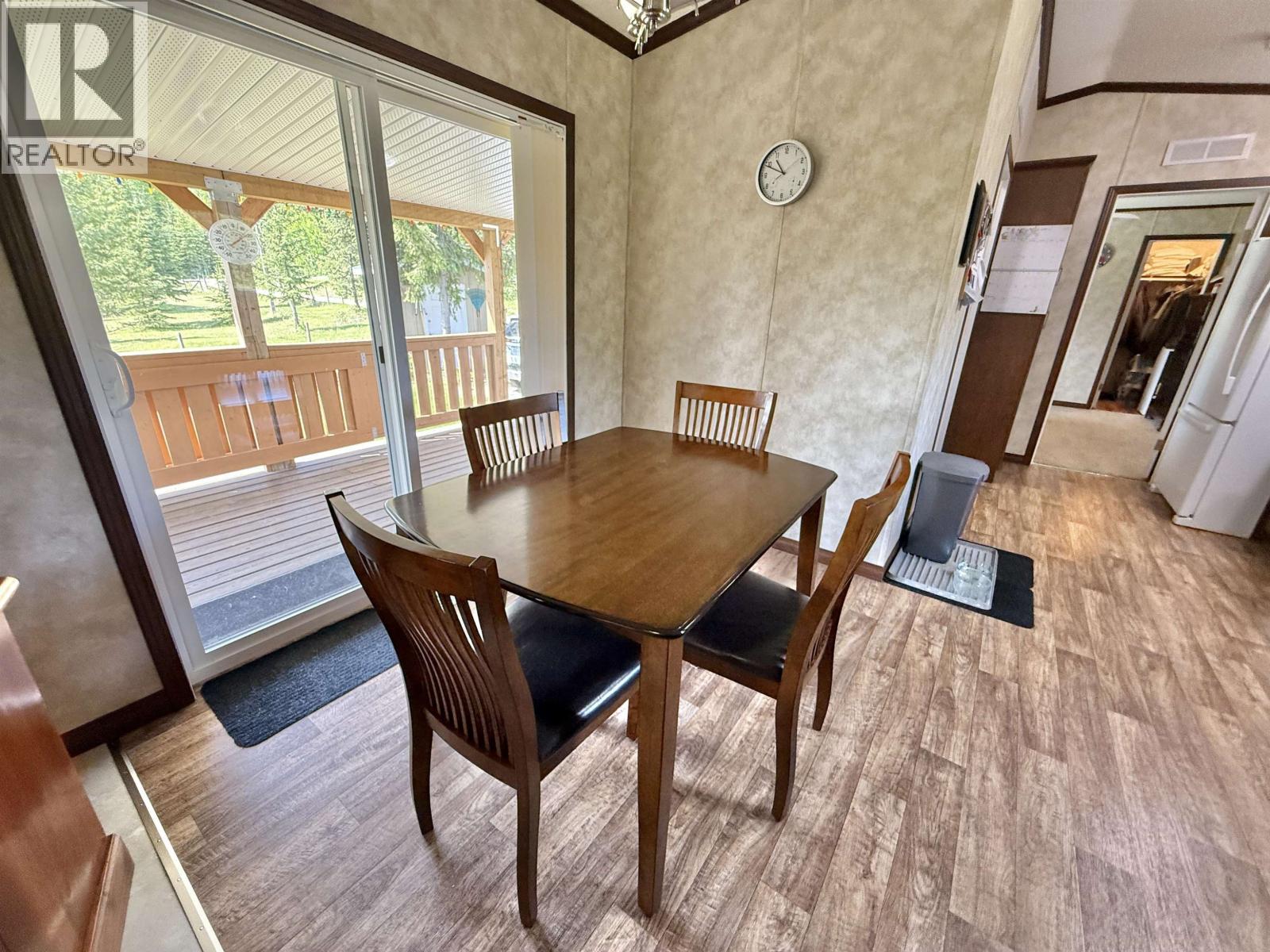 2305 Murray Road, Quesnel, BC - Indoor Photo Showing Dining Room