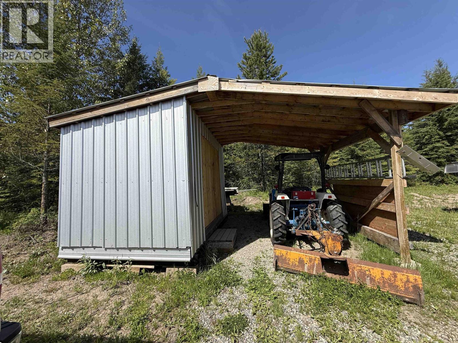 2305 Murray Road, Quesnel, BC - Outdoor