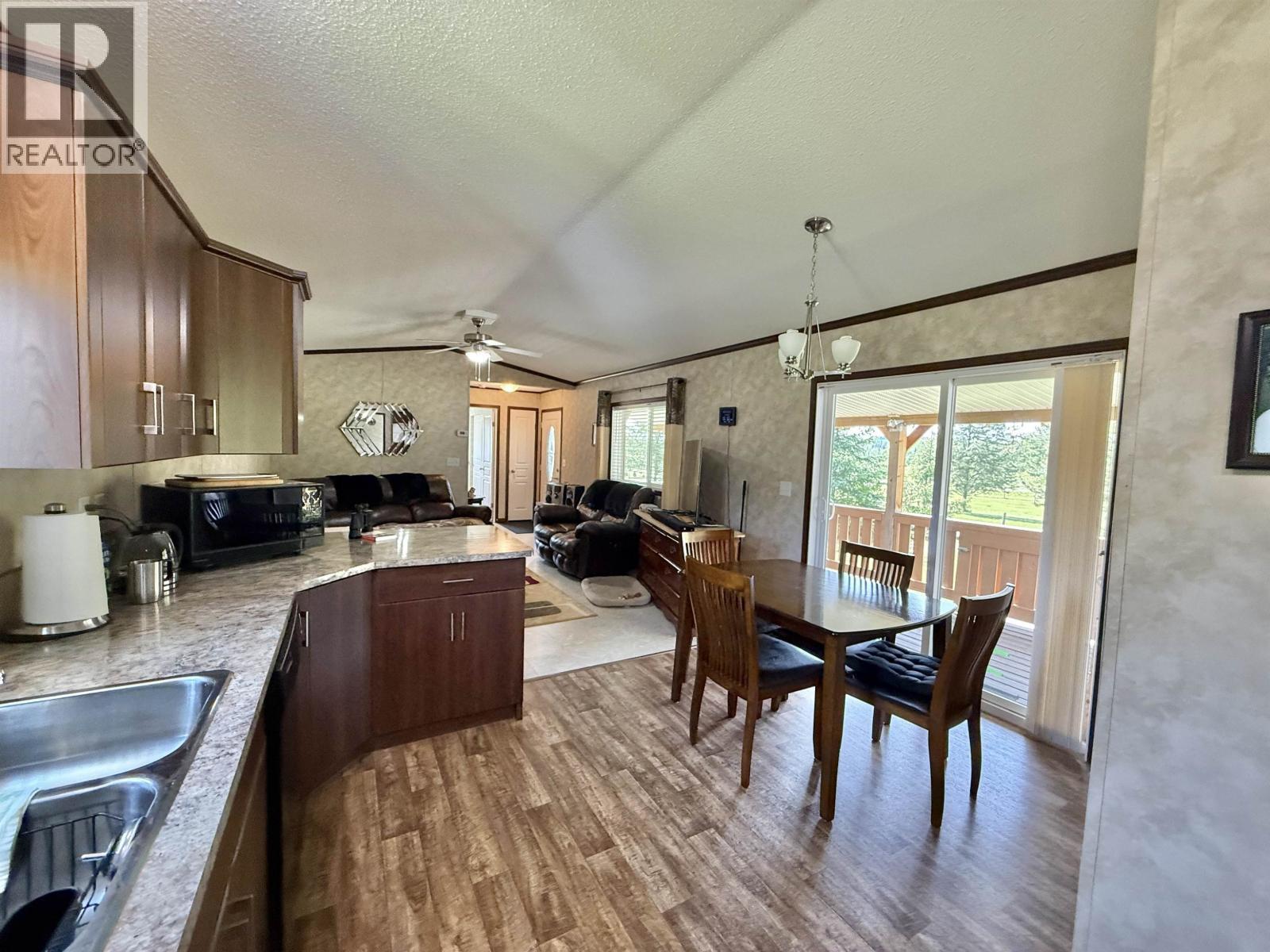 2305 Murray Road, Quesnel, BC - Indoor
