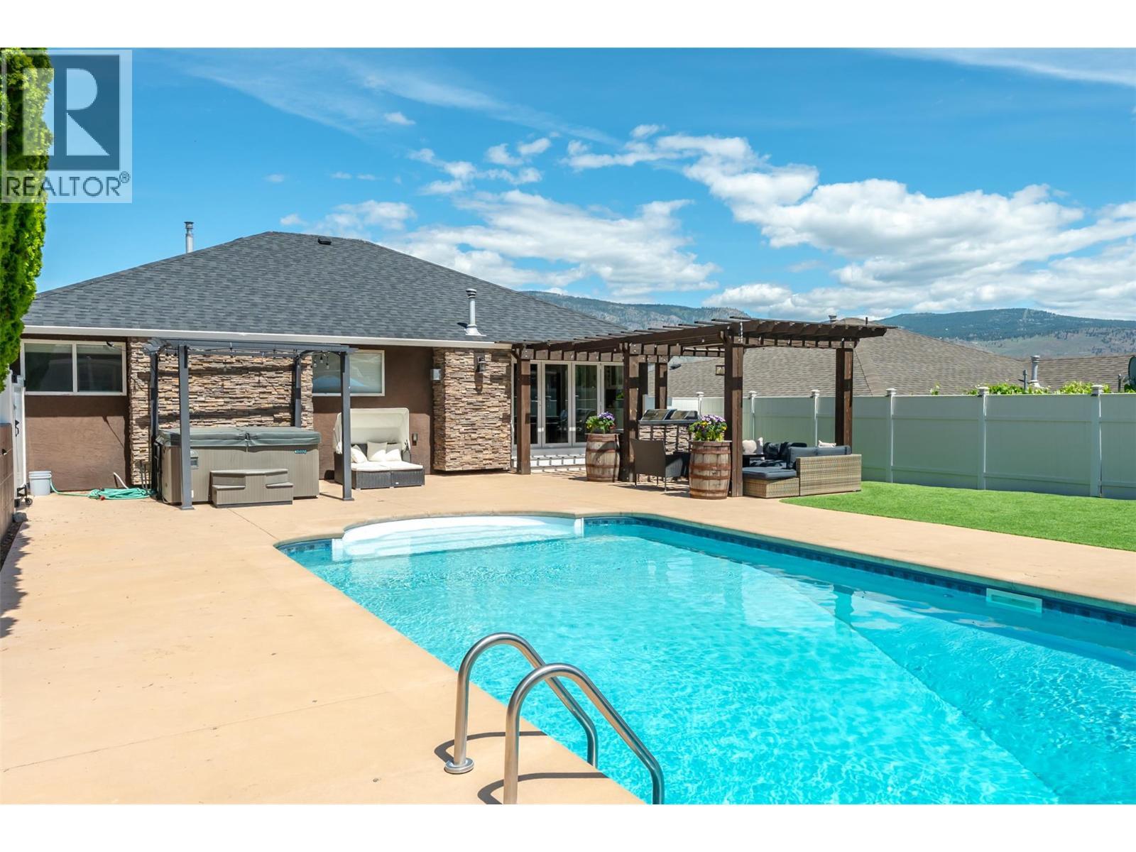 12104 Golf Course Drive, Osoyoos, BC
