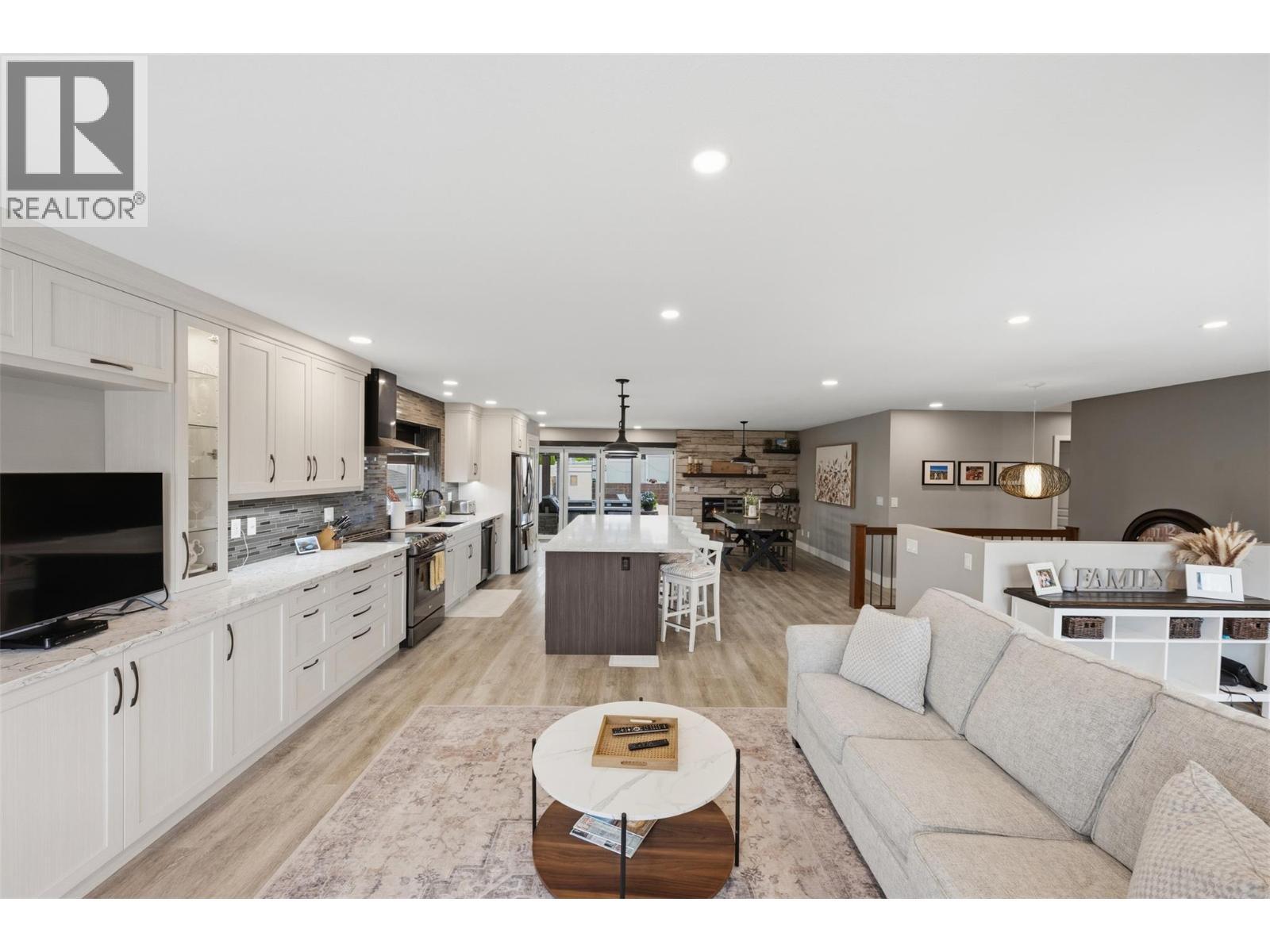 12104 Golf Course Drive, Osoyoos, BC