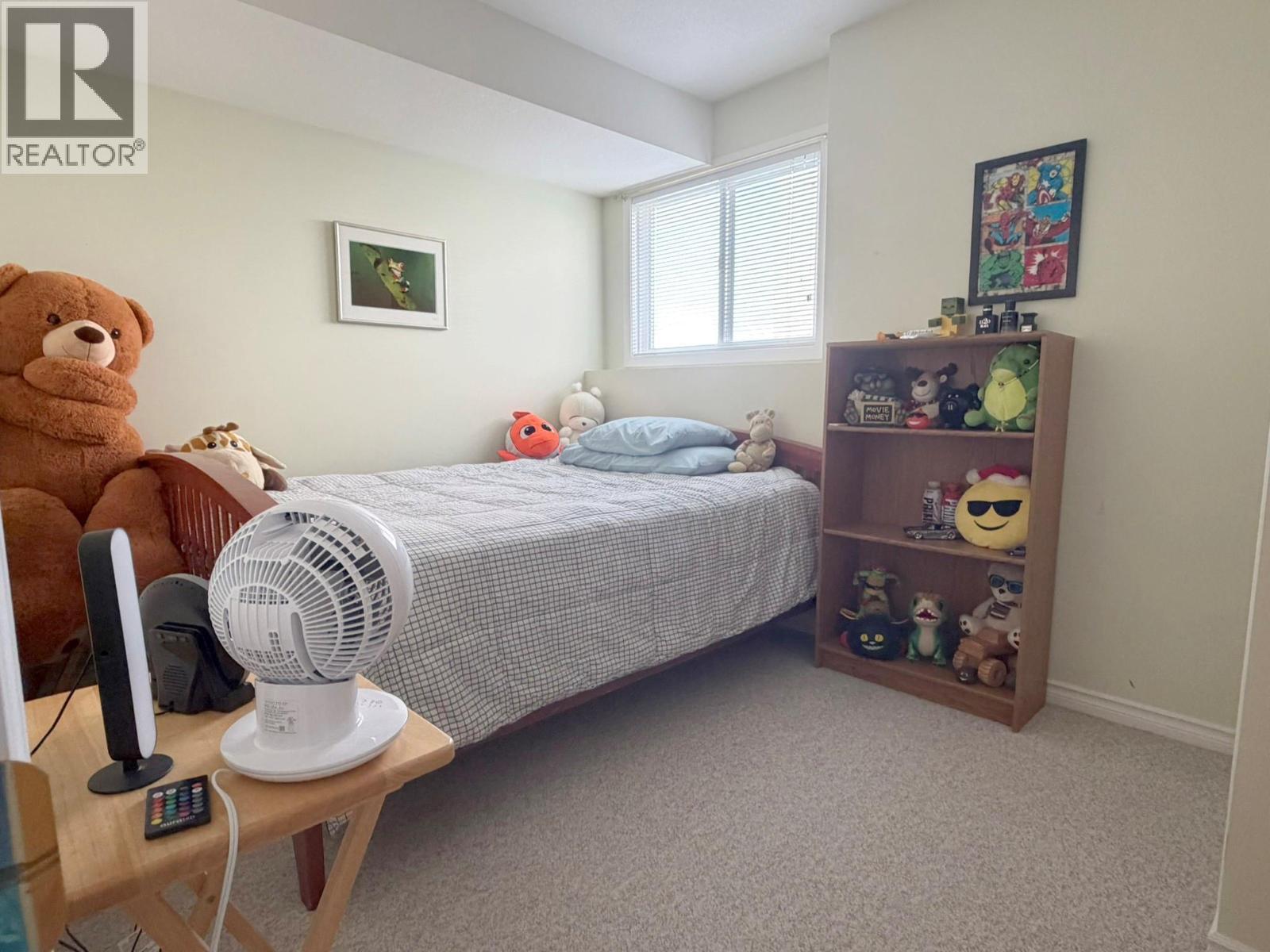 2080 Pacific Way Unit# 33, Kamloops, BC - Indoor Photo Showing Bedroom