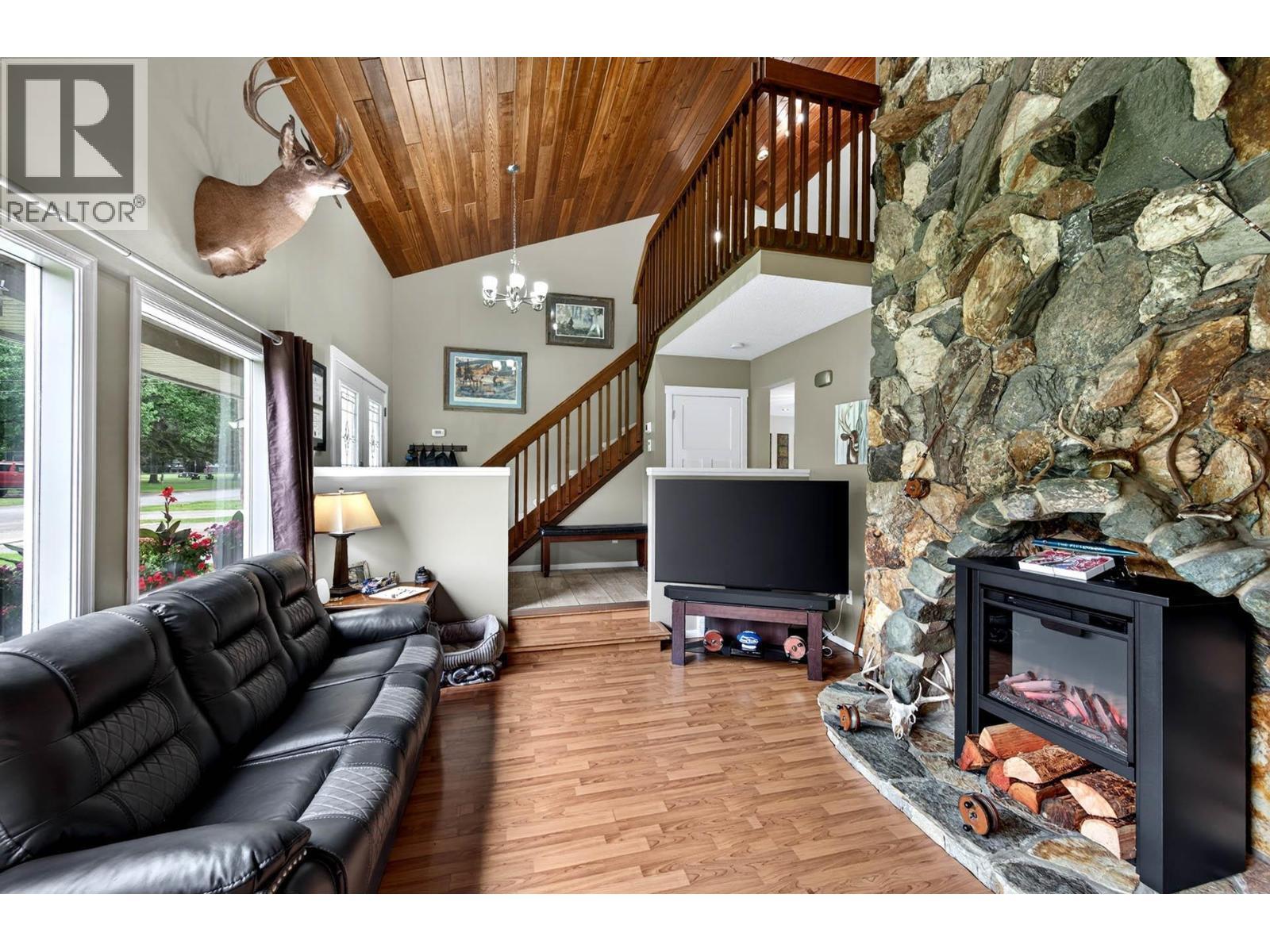 6451 Beaver Crescent, Kamloops, BC