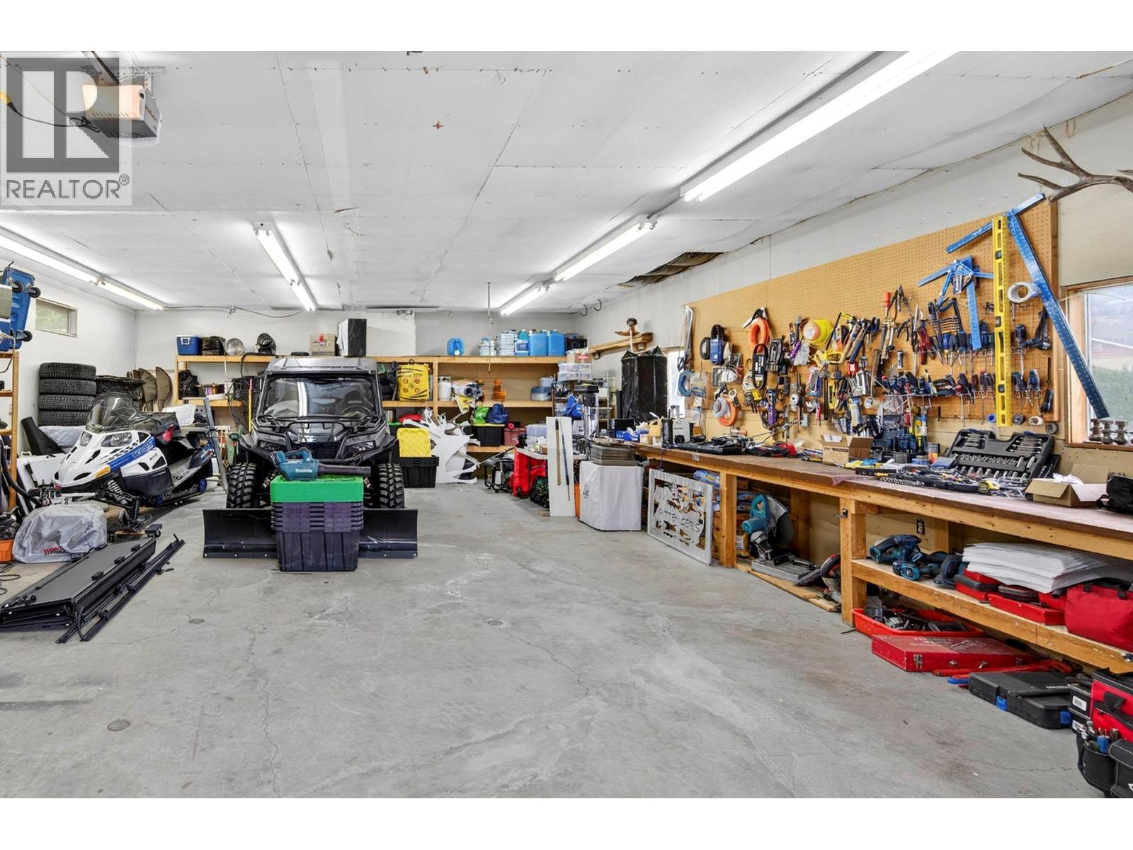 6451 Beaver Crescent, Kamloops, BC