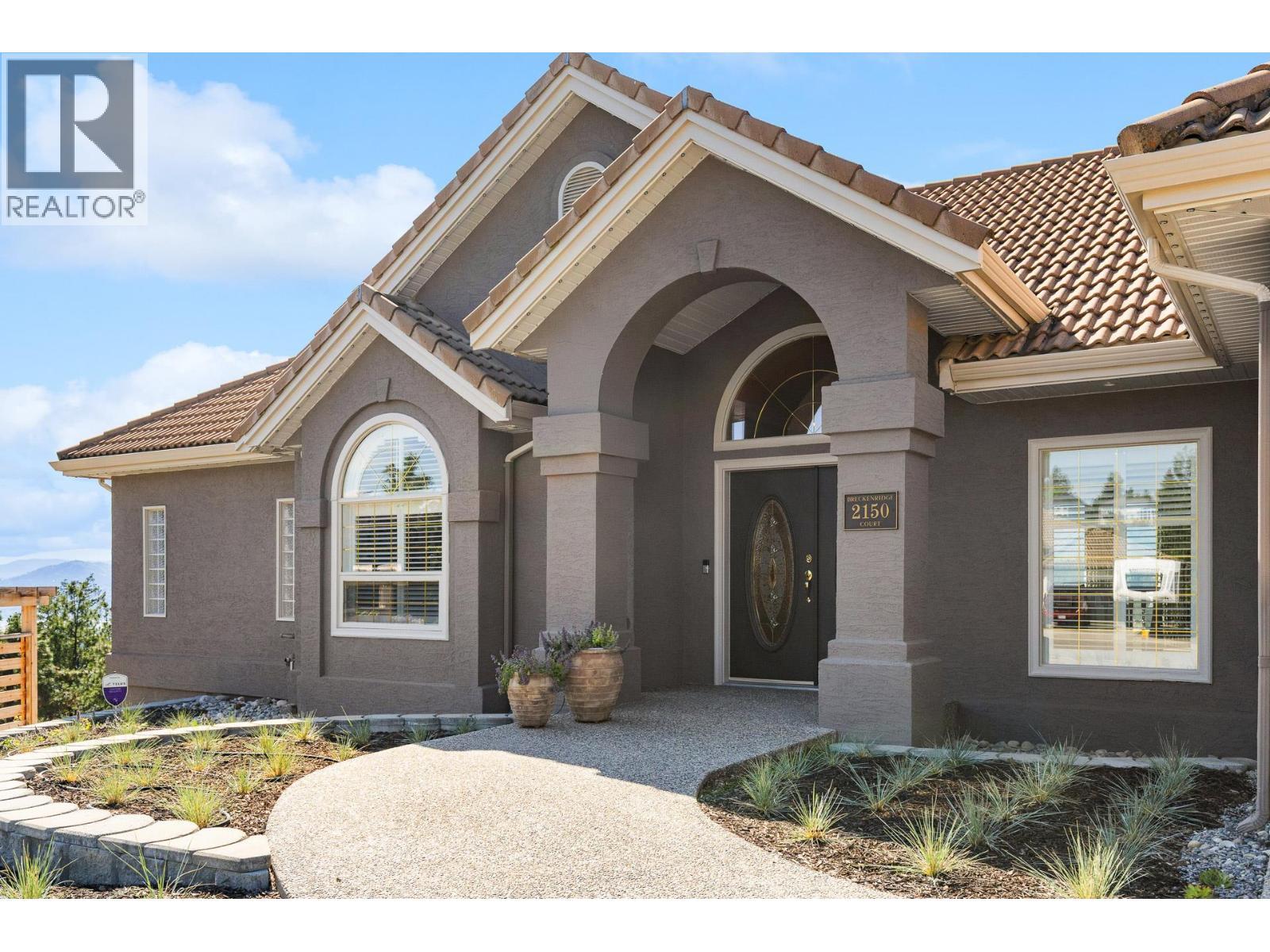 2150 Breckenridge Court, Kelowna, BC - Outdoor