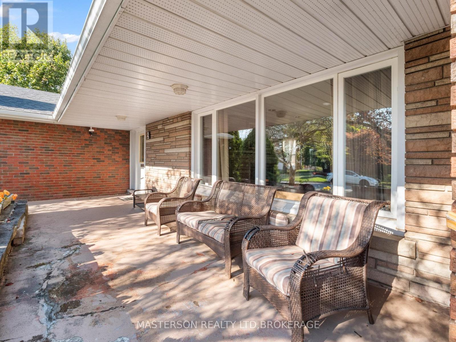 5 Burdy Drive, St. Catharines (Grapeview), ON - Outdoor With Deck Patio Veranda With Exterior