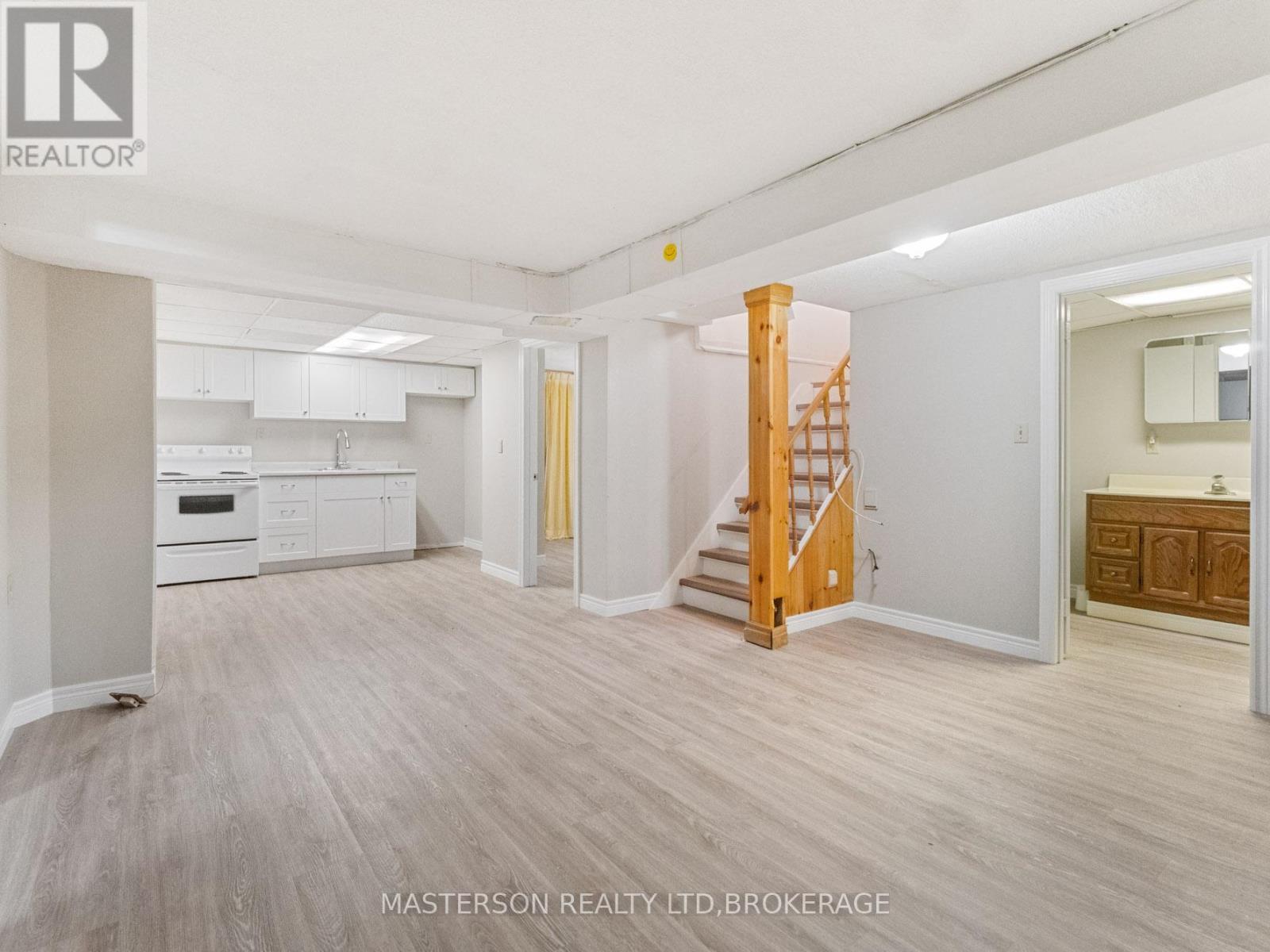 5 Burdy Drive, St. Catharines (Grapeview), ON - Indoor
