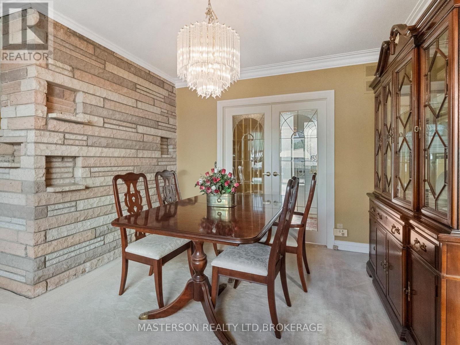 5 Burdy Drive, St. Catharines (Grapeview), ON - Indoor Photo Showing Dining Room