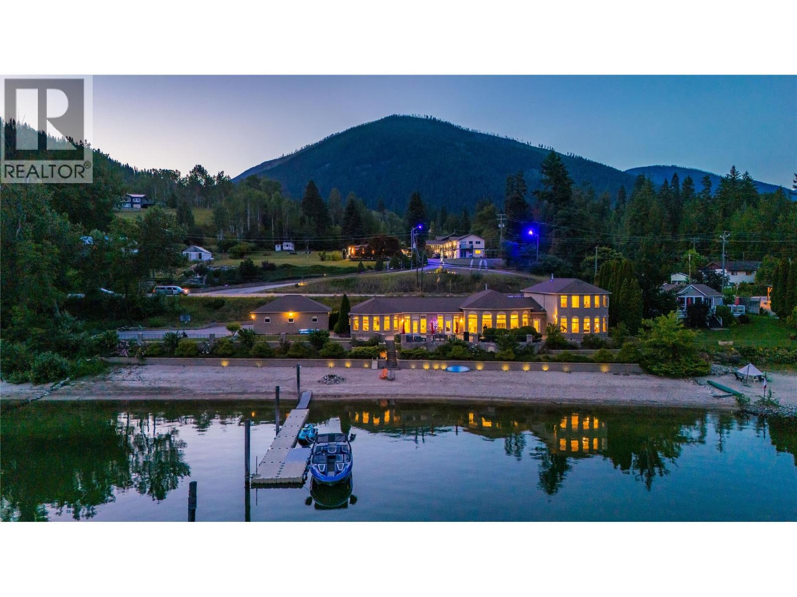 2614 3A Highway, Nelson, BC