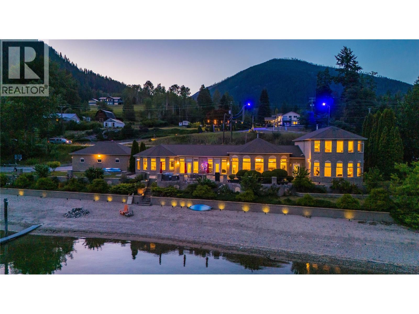 2614 3A Highway, Nelson, BC