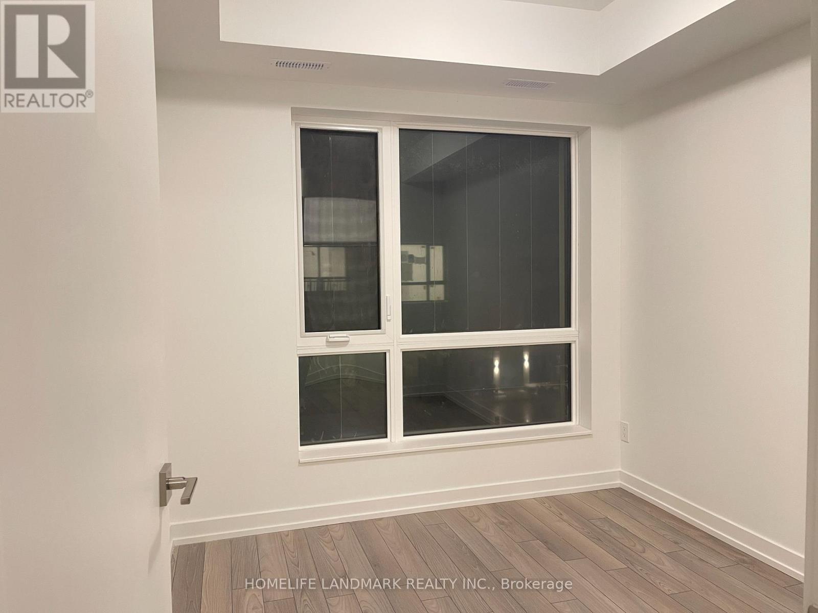 307 - 8 Walder Lane, Richmond Hill, ON