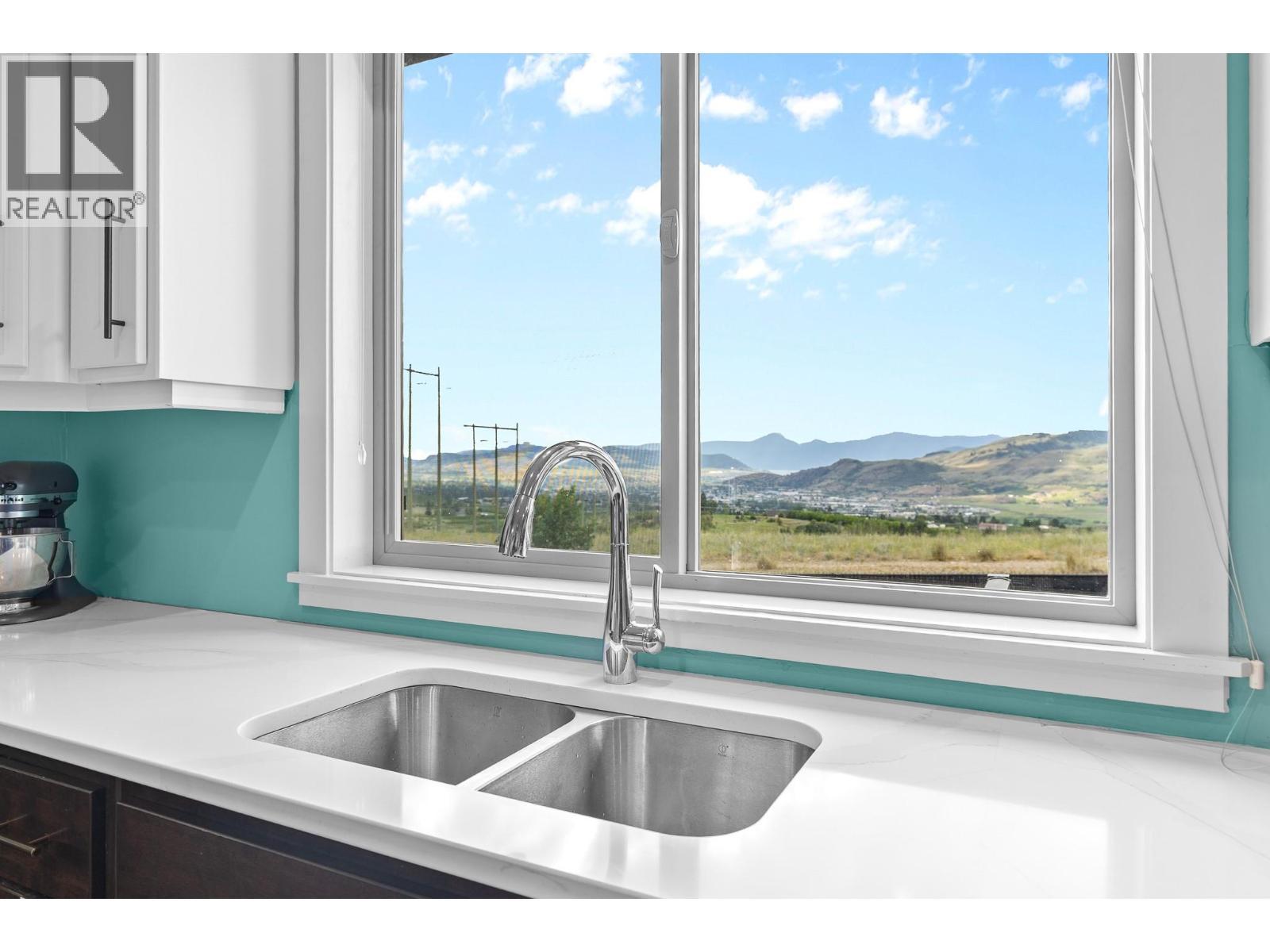6552 Blackcomb Place, Vernon, BC