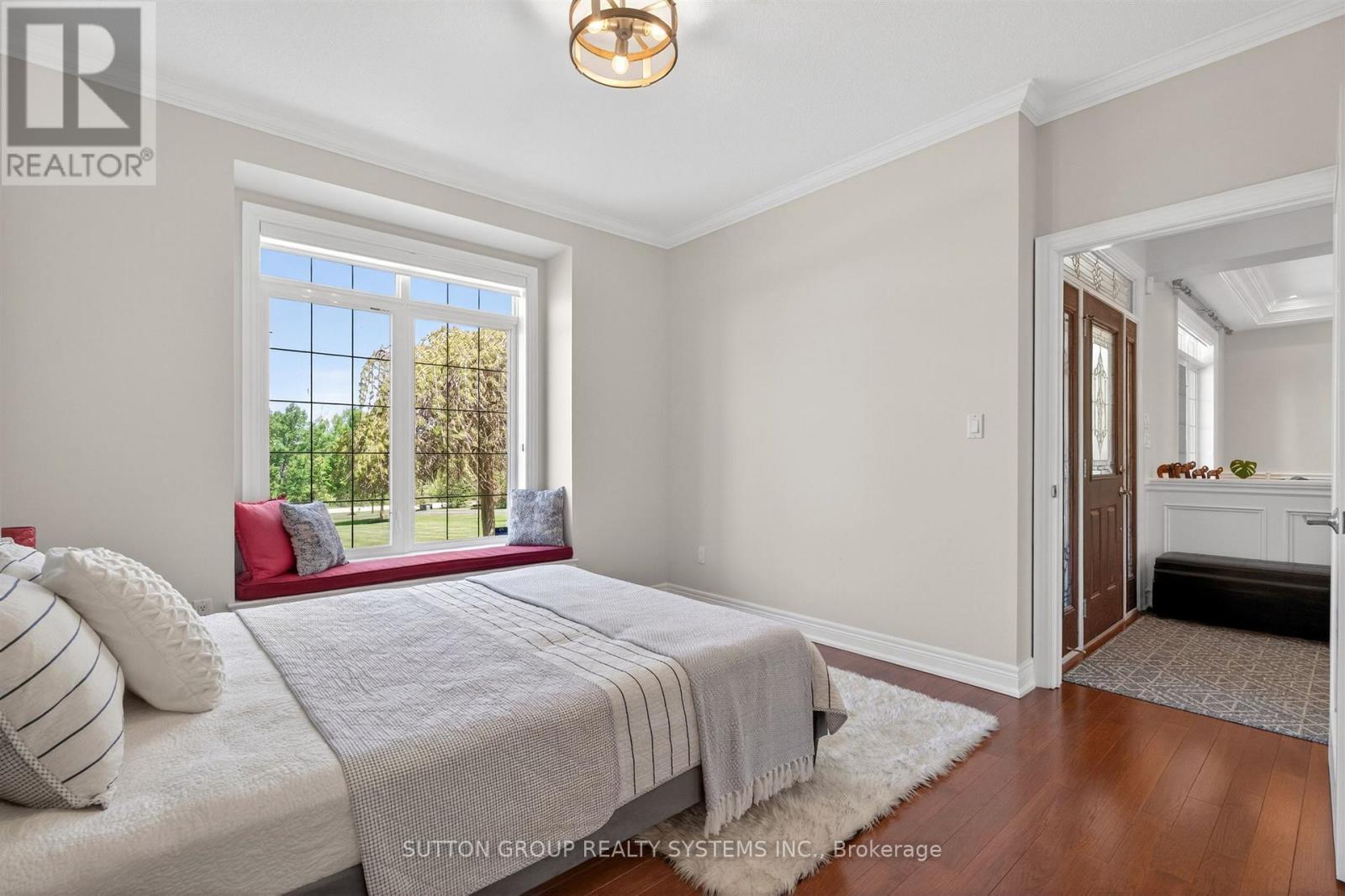 11310 Taylor Court, Milton, ON - Indoor Photo Showing Bedroom