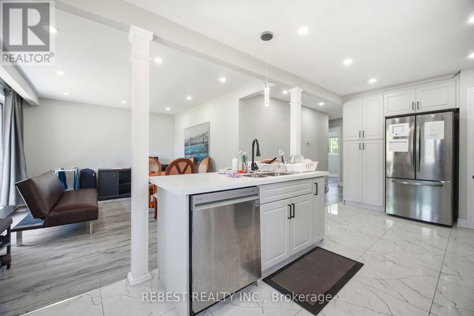 66 Darlington Drive, Hamilton, ON