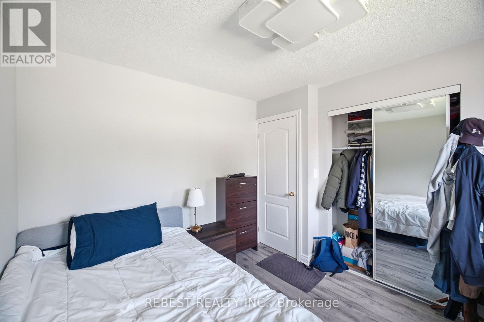 66 Darlington Drive, Hamilton, ON