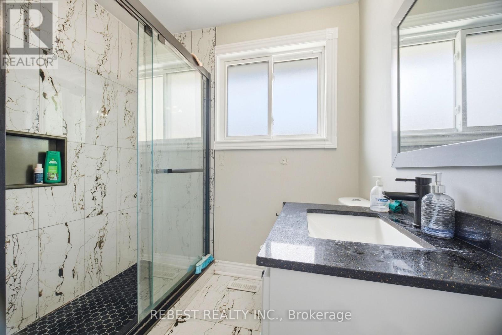 66 Darlington Drive, Hamilton, ON