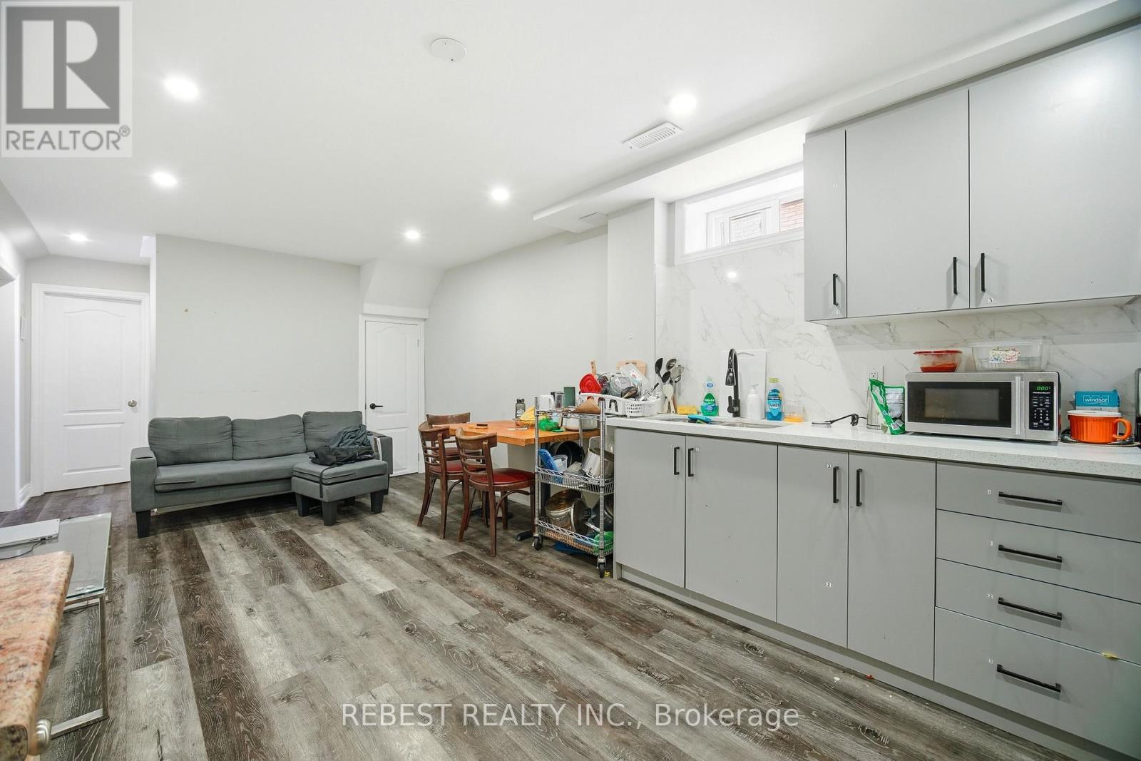 66 Darlington Drive, Hamilton, ON