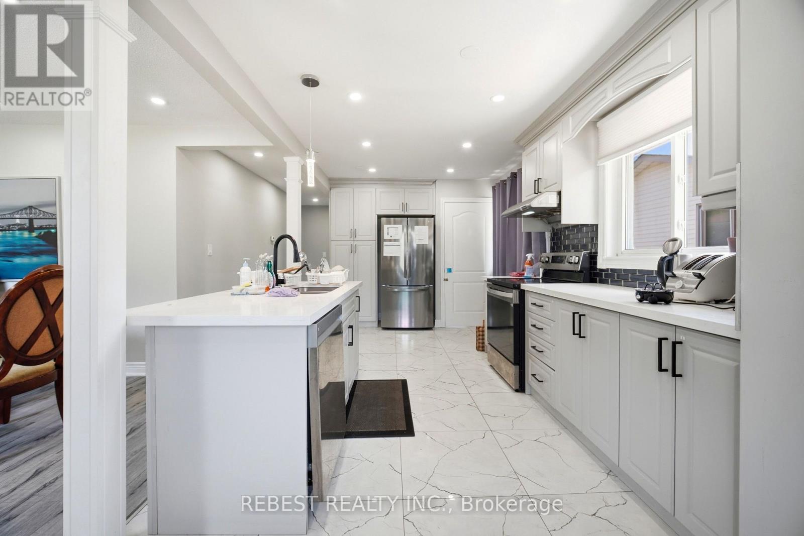 66 Darlington Drive, Hamilton, ON