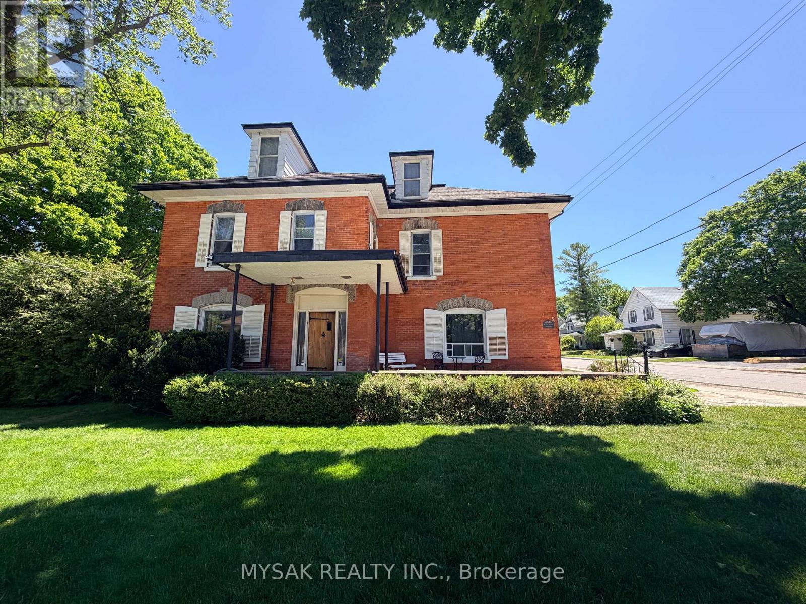 315 Centre Street, North Huron, ON