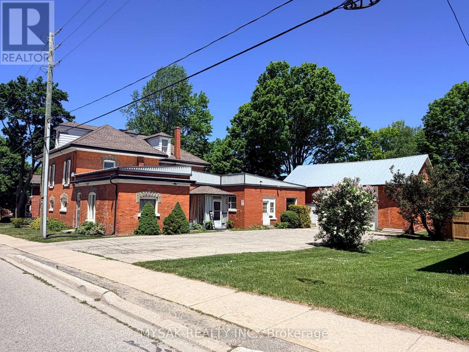 315 Centre Street, North Huron, ON