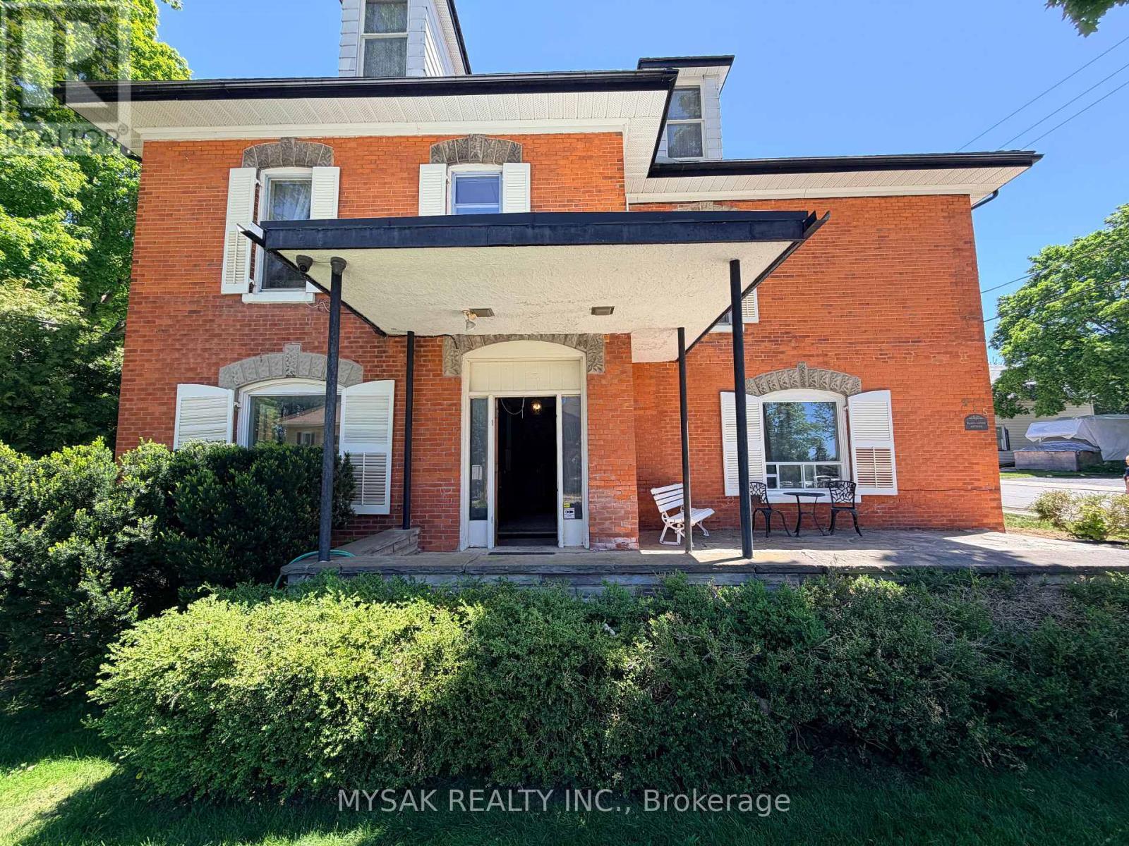 315 Centre Street, North Huron, ON