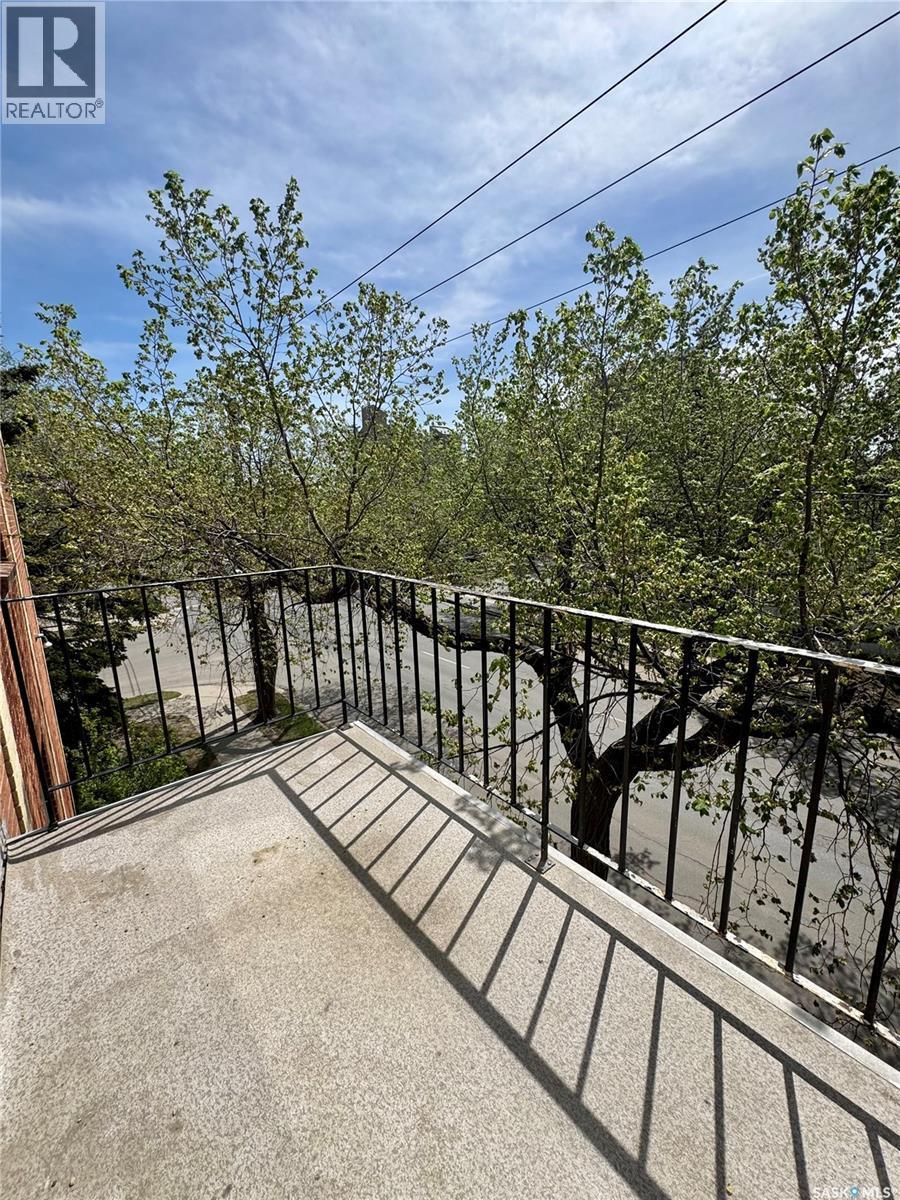 11 2320 13Th Avenue, Regina, SK - Outdoor