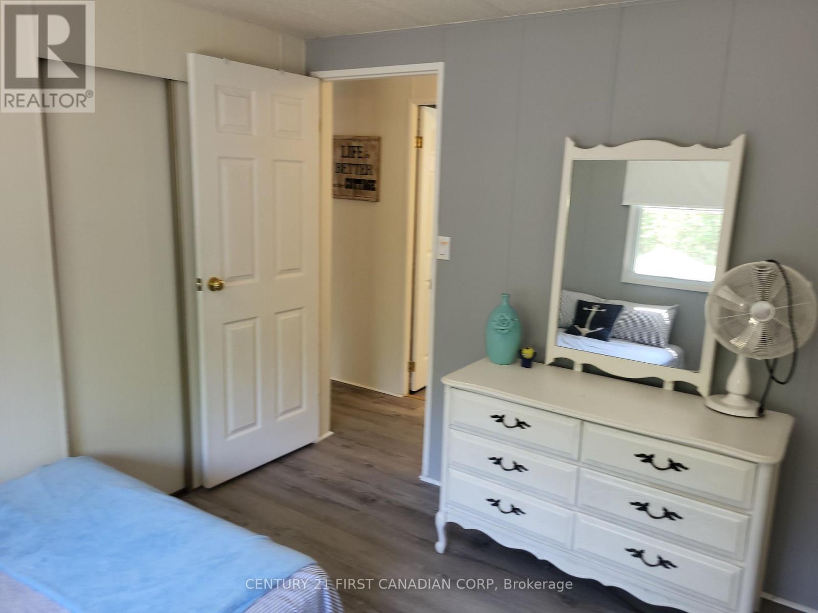 72599 Stanley Street, Bluewater (Hay), ON - Indoor Photo Showing Bathroom