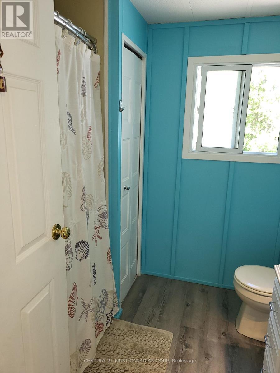 72599 Stanley Street, Bluewater (Hay), ON - Indoor Photo Showing Bedroom