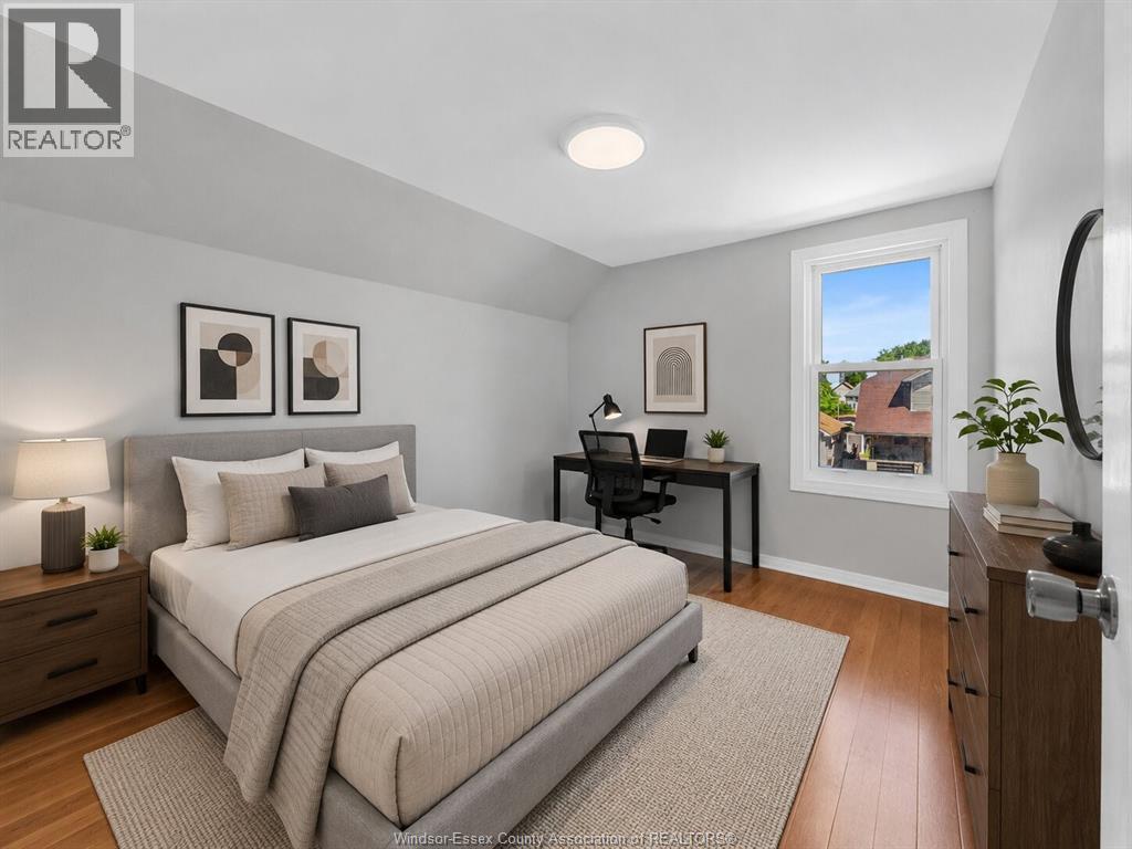 1153 University Avenue East, Windsor, ON