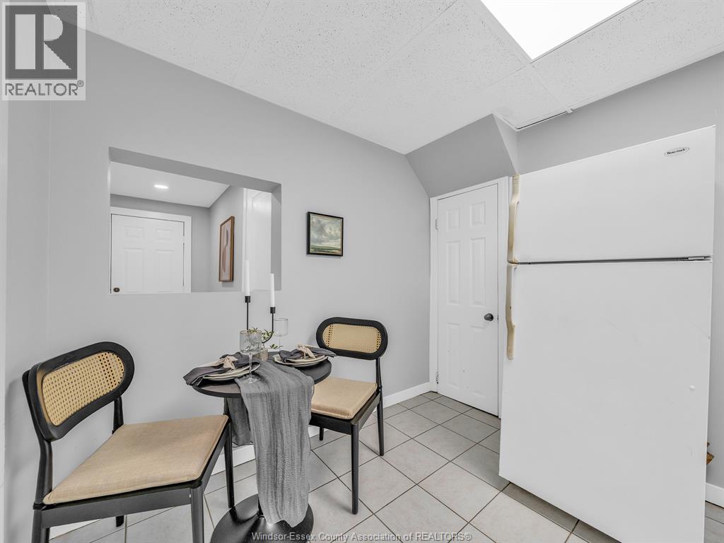 1153 University Avenue East, Windsor, ON