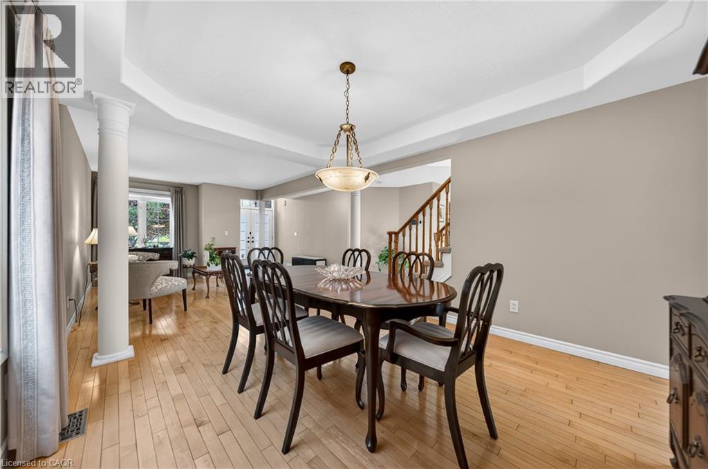 211 Mcnichol Drive, Cambridge, ON - Indoor Photo Showing Dining Room